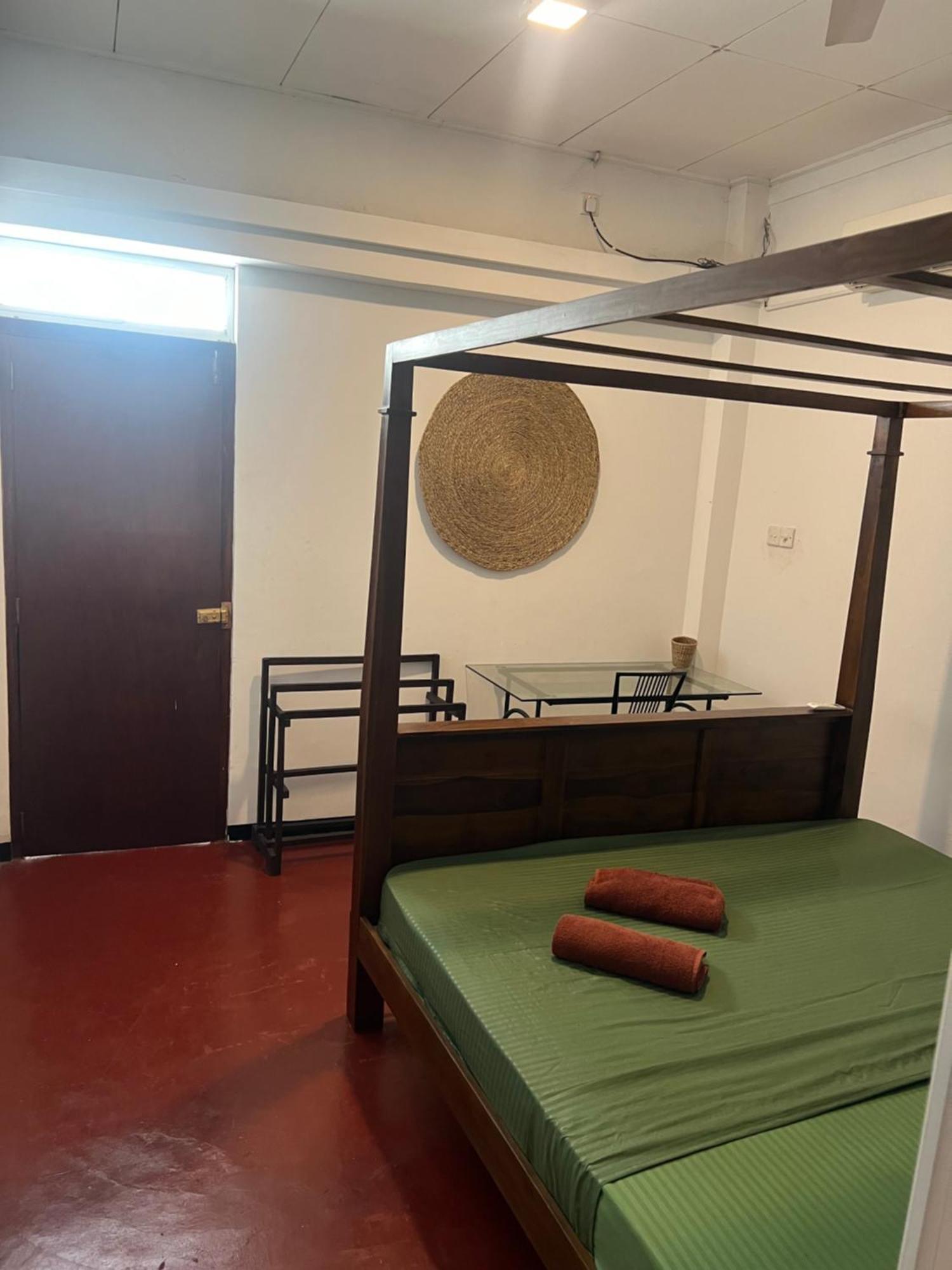 Hari Hari Hostel Weligama Eksteriør billede