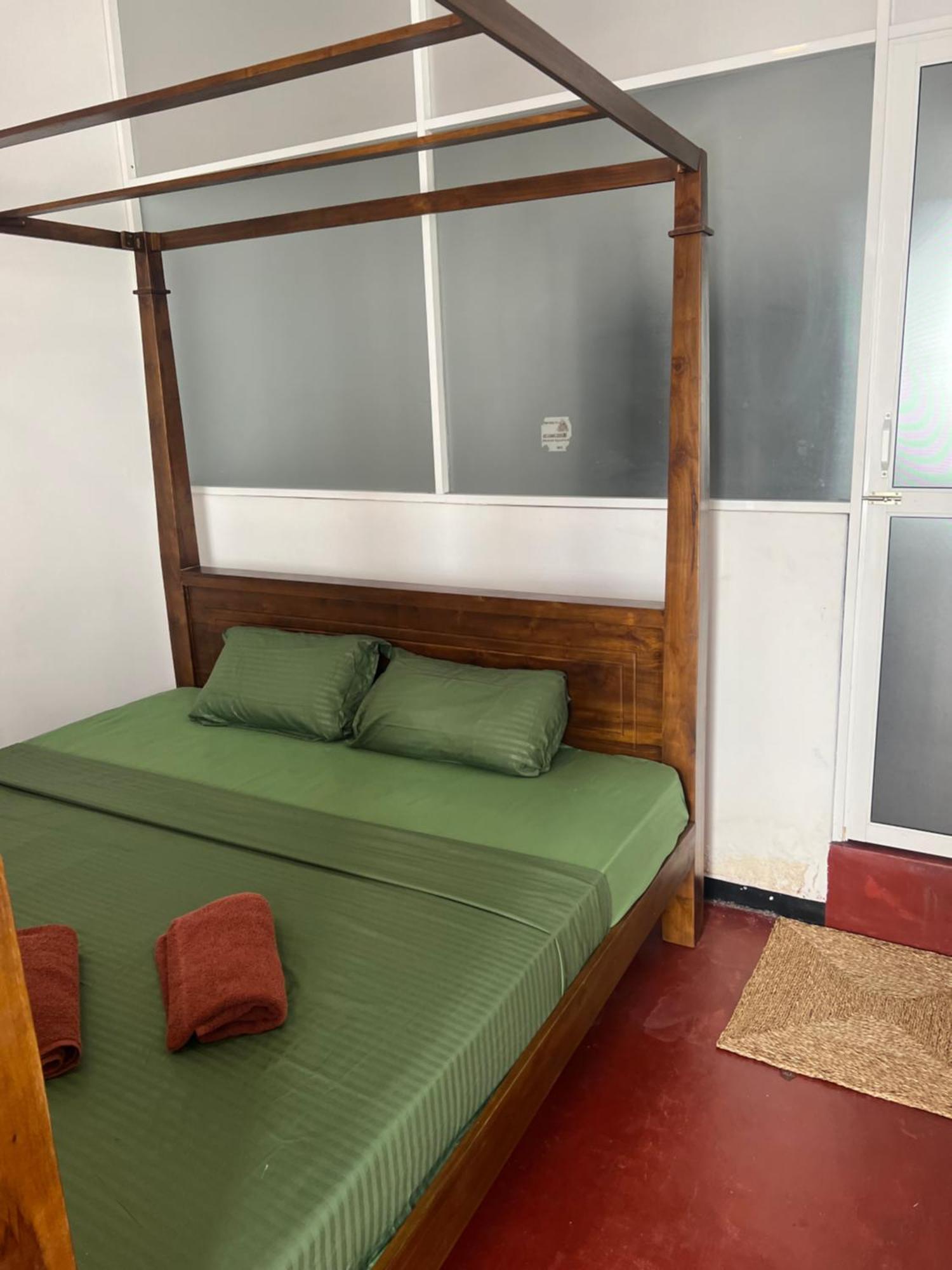 Hari Hari Hostel Weligama Eksteriør billede